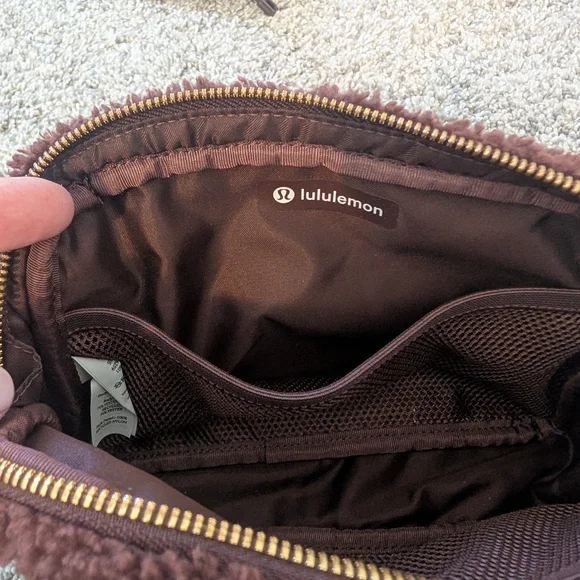 Lululemon Athletica Brown Fleece Belt Bag - Picture 5 of 7